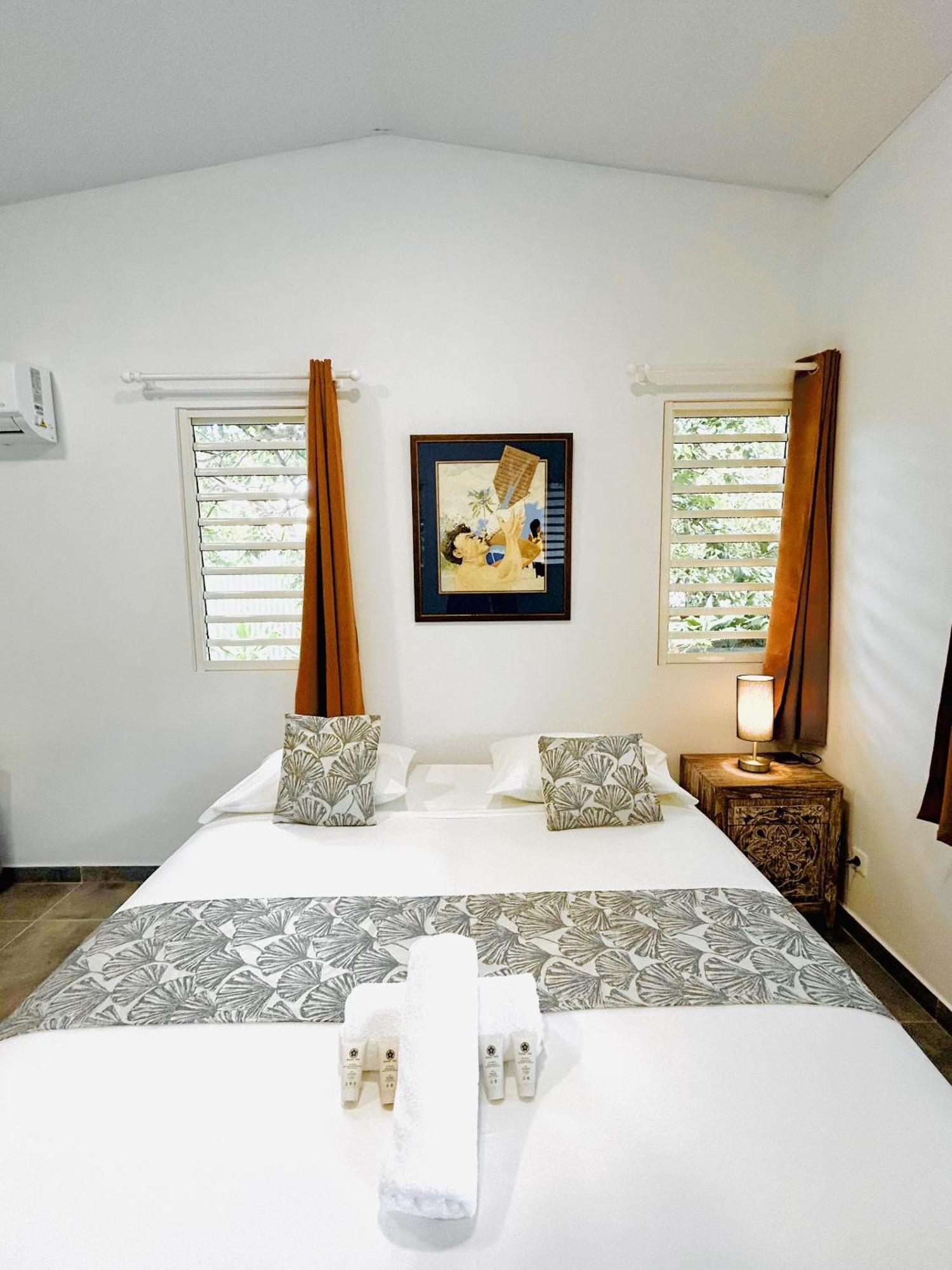 Pare Lodge Tahiti Pirae Phòng bức ảnh