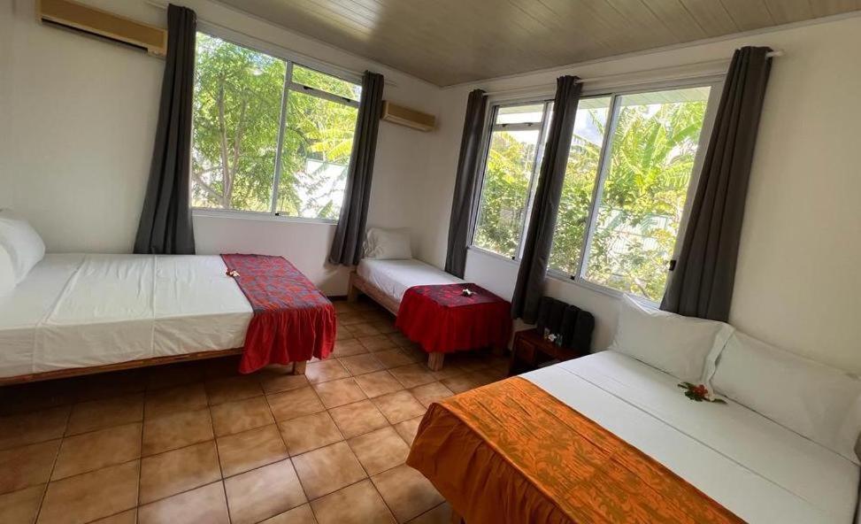 Pare Lodge Tahiti Pirae Phòng bức ảnh